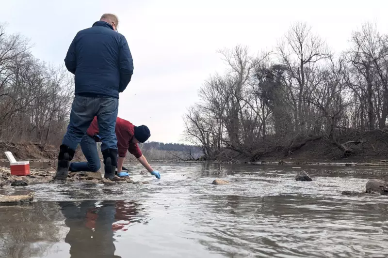 Massive Sewage Pipe Collapse Pollutes Potomac River Near Washington D.C.