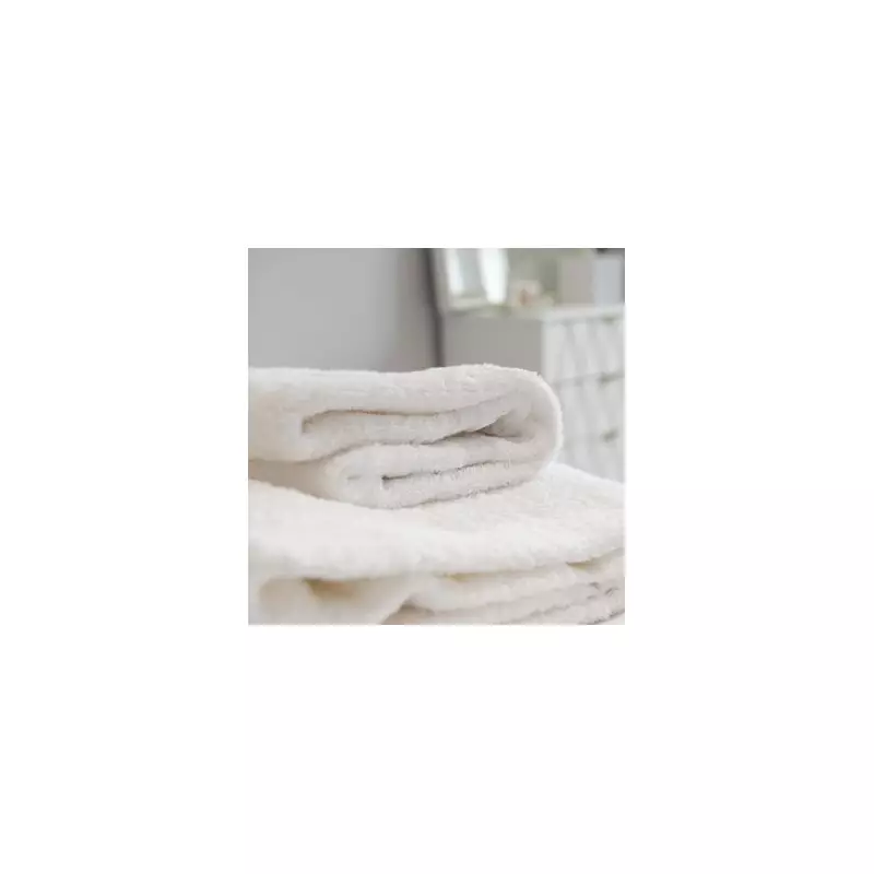 Mystery Orange Stains on Towels Finally Explained by Reddit Users