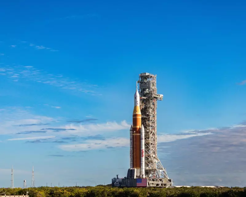 NASA's Moon Rocket Rolls to Launch Pad for Historic Artemis II Crew Mission