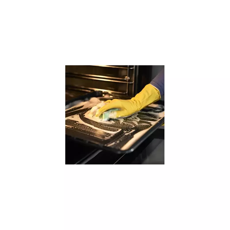 Oven Cleaning Experts Reveal One Simple Heat Method Everyone Agrees On