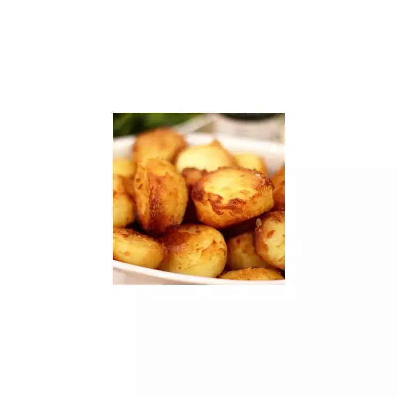 Perfect Garlic Roast Potatoes in 35 Minutes: Easy Air Fryer & Oven Recipe