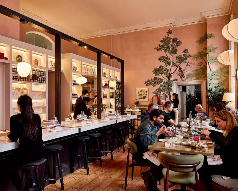 Poon's at Somerset House Review: A Light, Wholesome Chinese Dining Haven