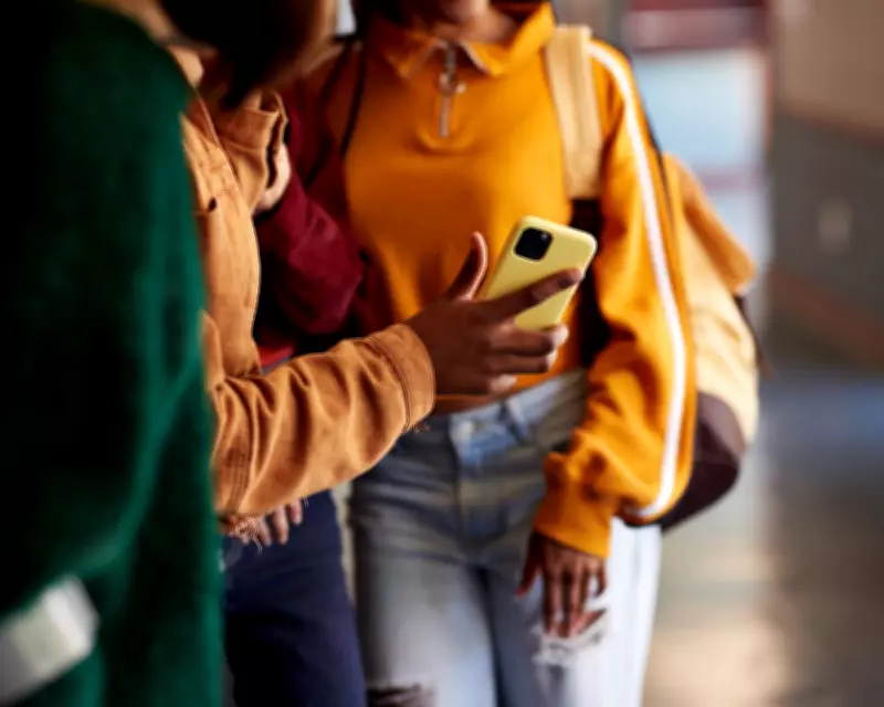 Pressure Mounts for UK Social Media Ban on Under-16s After Lords Vote