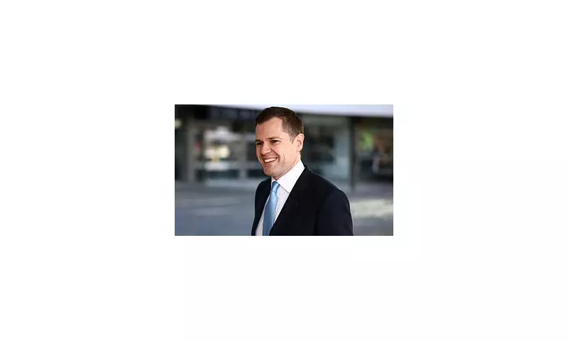 Robert Jenrick Defects to Reform UK, Compares Tory Exit to 'Leaving a Bad Relationship'