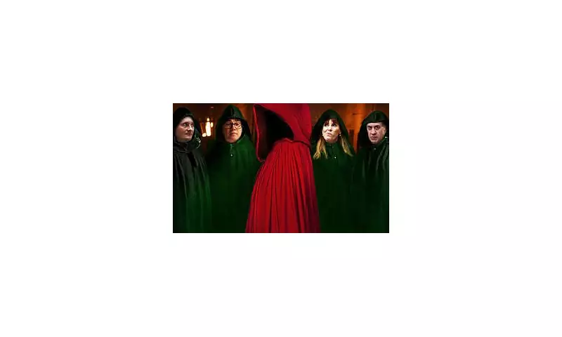 Starmer's Cabinet 'Traitors' Plot Leadership Coup as Labour Plummets in Polls