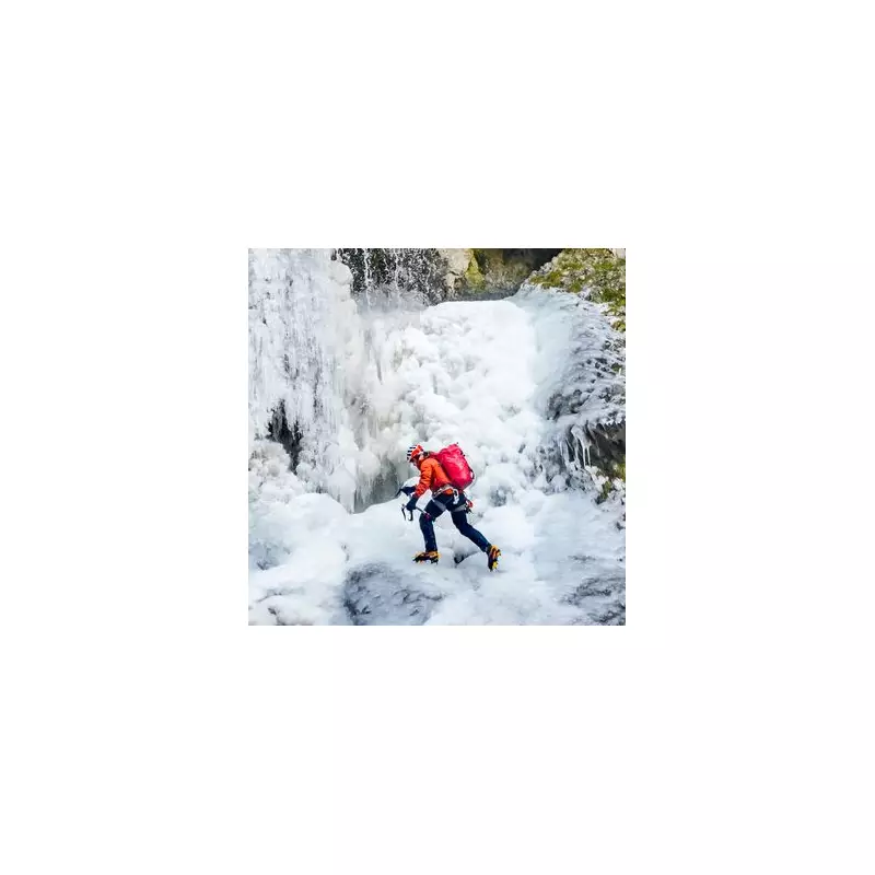 Storm Goretti Unleashes Havoc: UK Blanketed in Snow, -12C & 100mph Winds