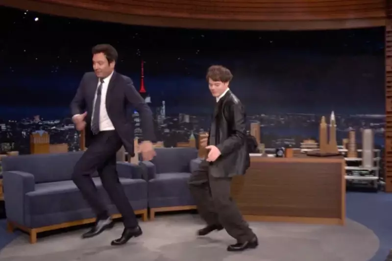 Stranger Things Star Charlie Heaton Explains Jonathan Byers' Viral Running Style