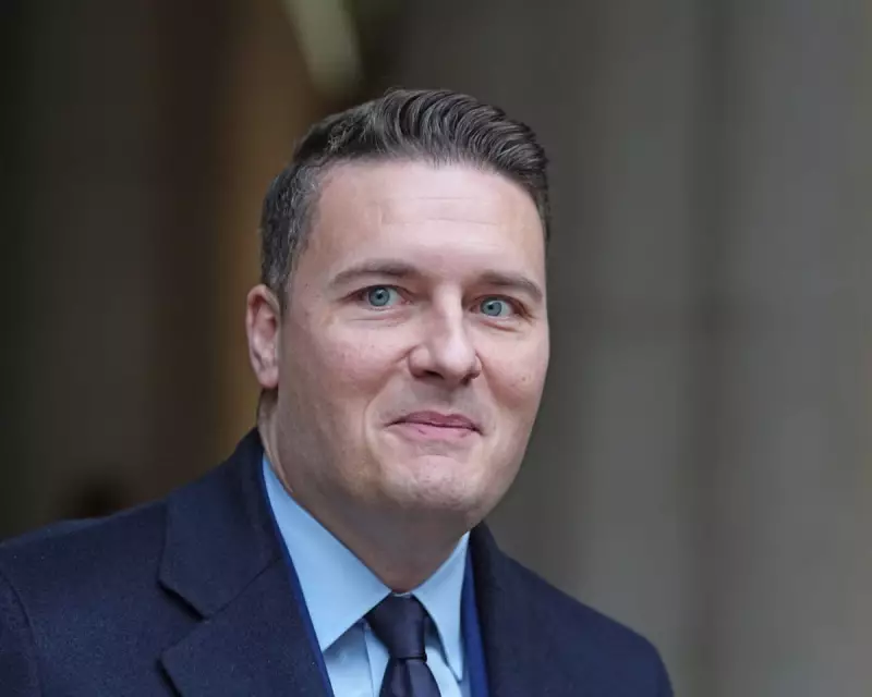 Streeting Slams Farage's £1.7bn Private Health Tax Relief Plan as 'Tax Cut for Wealthiest'