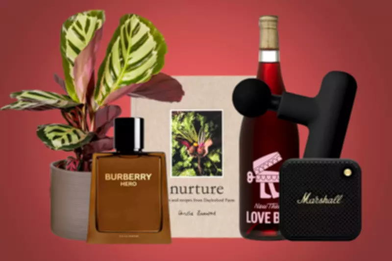 Stripe & Stare Pyjama Set: Luxurious Eco-Friendly Nightwear for Women