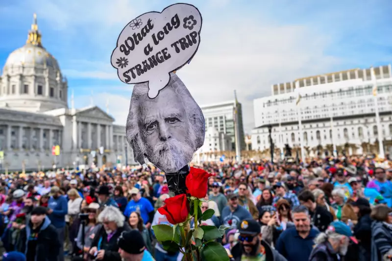 Thousands Gather in San Francisco to Honour Grateful Dead's Bob Weir