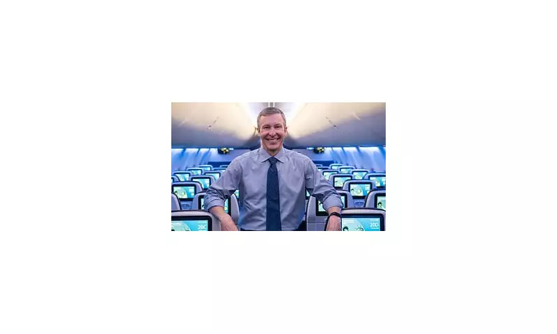 United Airlines CEO's Jet Lag Secret: Skip In-Flight Meals for Better Sleep