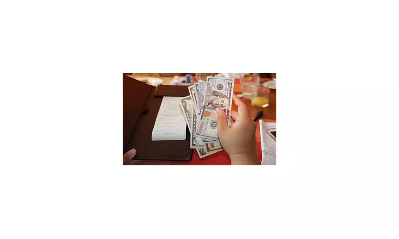 US Card Surcharges Warning for UK Travellers: Fees Could Add £172 to Trip