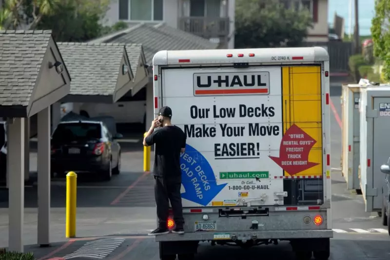 US Relocation Rates Halve as Americans Opt for Local Moves Over Long-Distance