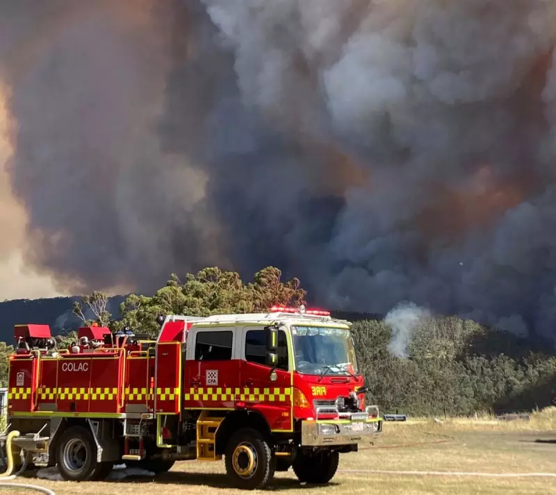 Victoria Orders Evacuations as Otways Fire Spreads East Towards Lorne Amid Heatwave