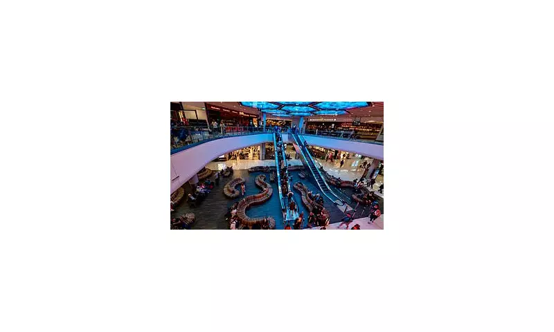 Winter Flight Chaos: Manchester & Heathrow Top UK Disruption List