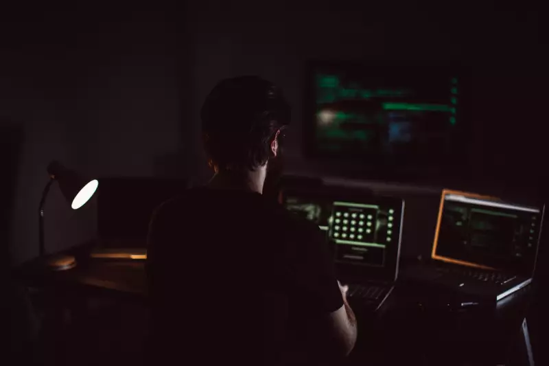 Your Full UK Identity Sold for Just £30 on Dark Web, Report Reveals