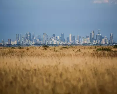 Australia Braces: Victoria Fire Catastrophe and Queensland Cyclone Threat