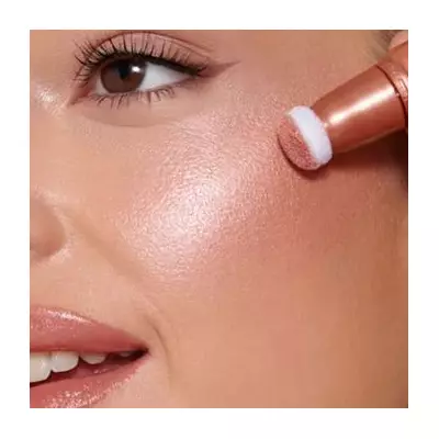 Charlotte Tilbury's Cult Blush Wand Slashed to £19 on Boop Beauty