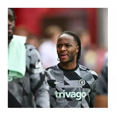 Chelsea's Rosenior vows urgent Sterling talks as winger's future hangs in balance