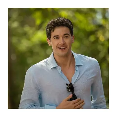 Netflix's 'Perfect' New Rom-Com Has Viewers 'Smiling Ear to Ear'