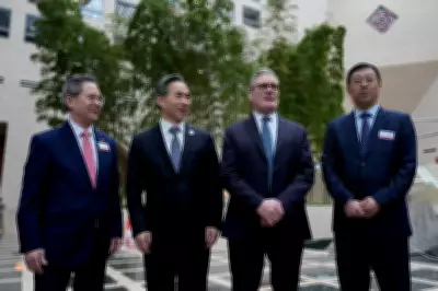 Starmer Lands in Shanghai on UK-China Trade Mission Amid Trump Opposition