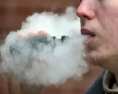 Vaping Safer Than Smoking, So Why Can't People Quit E-Cigarettes?