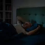 5 Early Dementia Signs Including Sleep Changes You Might Notice at Night