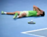 Alcaraz Overcomes Cramp and Zverev in Historic Australian Open Semi-Final Epic