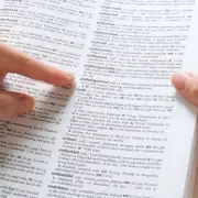 American Seeks Dictionary Clarification on Baffling British Word 'Goon'