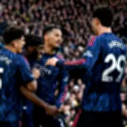 Arsenal Demolish Leeds 4-0 to Extend Premier League Lead