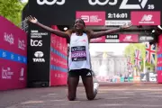 Assefa, Hassan, Jepchirchir Clash in 2026 London Marathon Showdown