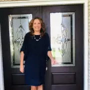 At 19, She Died in a Horse Fall and Saw Her Grandfather in a 'Sea of Love'