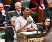 Badenoch's PMQs Dig at Starmer Over Trump's Chagos Stance Draws Criticism