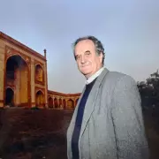 BBC Broadcasting Legend Sir Mark Tully Dies Aged 90, Tributes Flow for India Pioneer