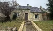 Bibury's 'Prettiest Street' in Turmoil Over Airbnb Plan and 'War Zone' Renovations