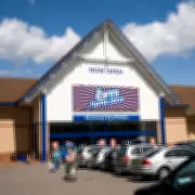 B&M's £40 Lamp Shelf Sparks Obsession, Rivals Dunelm's £60 Version