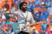 Bollywood Star Arijit Singh Steps Back from Playback Singing for Classical Focus
