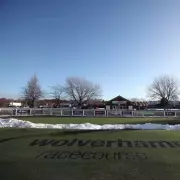 British Racing Frozen Out: All Three Monday Fixtures Abandoned Due to Snow