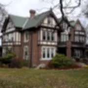 Builders Uncover Century-Old Bathroom Hidden in Historic Mansion Walls