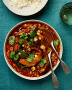 Coconut Milk Alternatives: Expert Tips for Lighter Vegetarian Curries