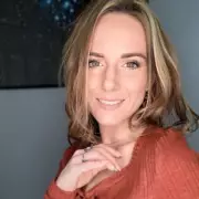 Daily UFO Encounters: Woman Claims Blue-Skinned Aliens Are 'Testing the Waters'