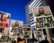 Democrats Push Government Shutdown Over ICE Funding Amid Civil Rights Crisis