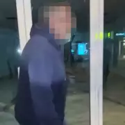 Dine-and-dash diner punches staff at Hampshire curry house in violent street brawl