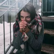 Dr Nighat Arif: White Fingers in Cold Could Signal Raynaud's Disease