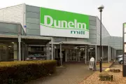 Dunelm Shares Plunge 18% as Festive Sales Slowdown Hits Profits