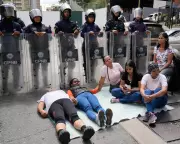 Families of Venezuela's Political Prisoners Demand Release Amid 'Farce' of Drip-Feed Freedoms