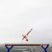 Gymnast Lily Smith Performs Daring Beam Routine 52 Storeys Above Manhattan