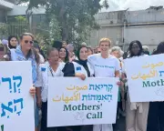 Israeli and Palestinian Mothers Unite in 'Women Wage Peace' Movement