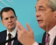 Jenrick's Reform Defection Exposes Past Feud with Farage