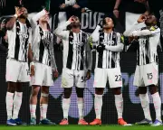Juventus Stun Napoli in Serie A Showdown as Inter Extend Lead